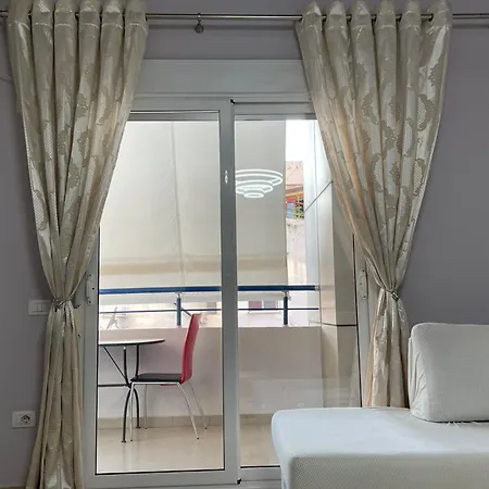 The Ionian Comfort - Main Boulevard Lägenhet Vlorë